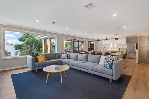 Apollo Grand - Great Ocean Road Tourism 0