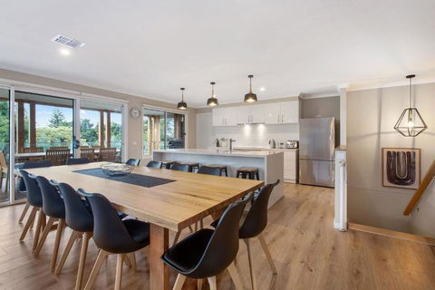 Apollo Grand - Great Ocean Road Tourism 1