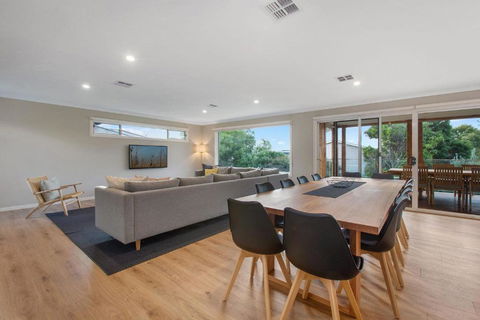 Apollo Grand - Great Ocean Road Tourism 3