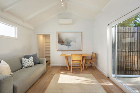 Apollo Studio - Great Ocean Road Tourism 1