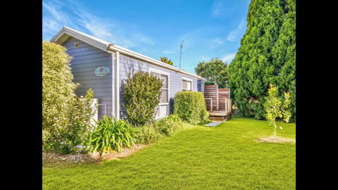 Apple Tree Cottage - Comboyne Mountain Cottages - Great Ocean Road Tourism 4