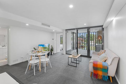 Apt Near Garden City&3km To QSAC - Great Ocean Road Tourism 0