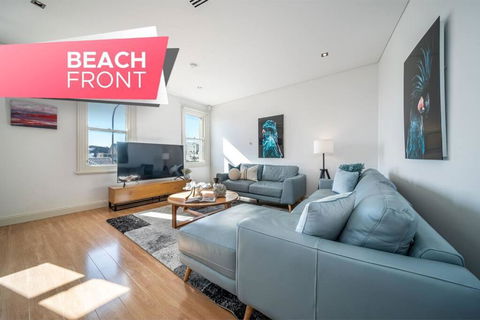 Aqua By The Sea - 1BR, Beachfront, Pool & Gym - Great Ocean Road Tourism 0