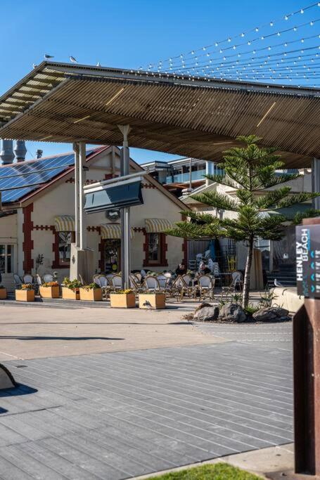Aqua By The Sea - 1BR, Beachfront, Pool & Gym - Great Ocean Road Tourism 1