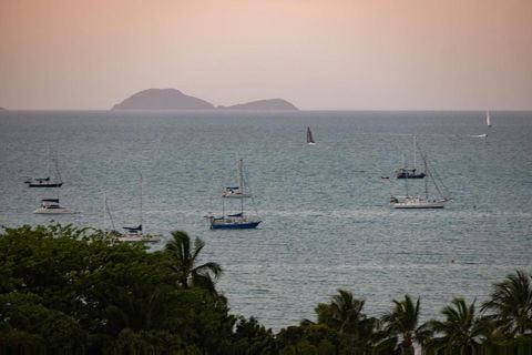 Aqua On The Edge - Great Ocean Road Tourism 2