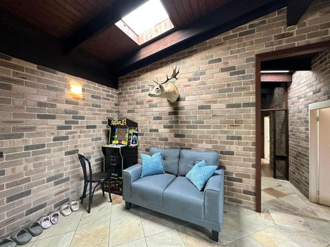 Arcadia Stunning Manor Tennis & Pool & Hottub - Great Ocean Road Tourism 3