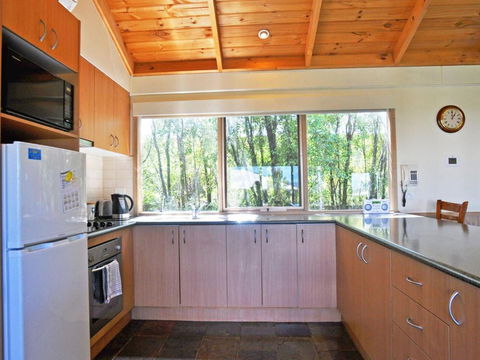 Archies Beachside Abode - Great Ocean Road Tourism 4