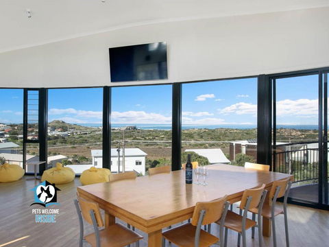 Architect Designed Beach House With Sweeping Views - Great Ocean Road Tourism 3