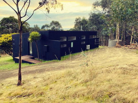 Architecturally Designed Rural Retreat - Great Ocean Road Tourism 3