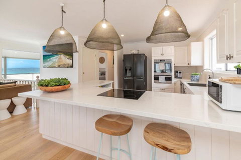 Arkon - Great Ocean Road Tourism 1