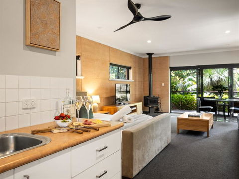 Aroha - Great Ocean Road Tourism 3