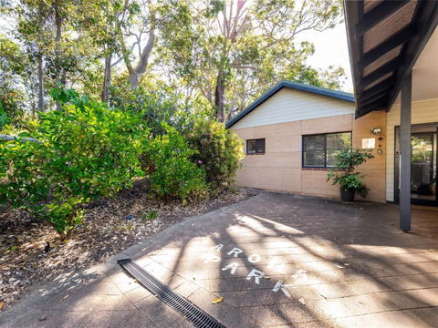 Aroha - Great Ocean Road Tourism 2