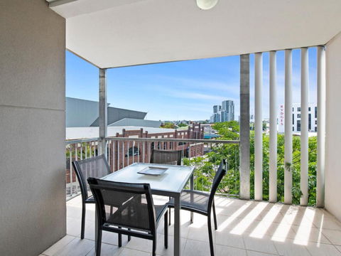Artsy Destination Compact & Cosy 2 BR Apart At Valley - Great Ocean Road Tourism 0
