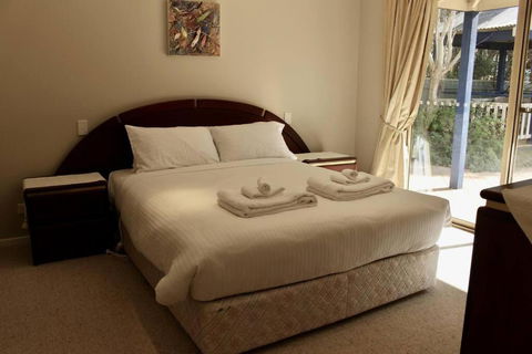 Ashani - My House Is Your House. - Great Ocean Road Tourism 2