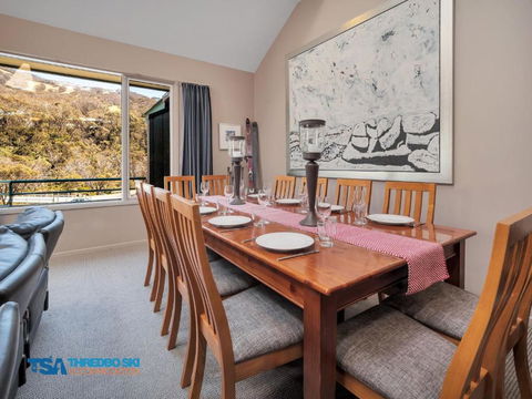 Aspect 4 - Great Ocean Road Tourism 3