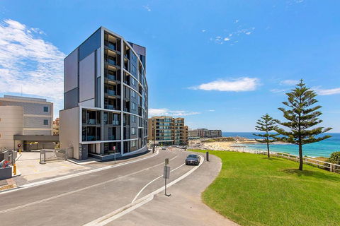 Astra Apartments Newcastle Beach - Great Ocean Road Tourism 0