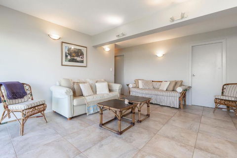 At Blueys - Great Ocean Road Tourism 3