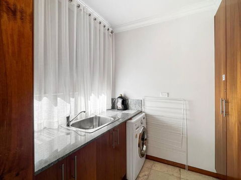 Aurora Cottages - Six Seasons - Great Ocean Road Tourism 4