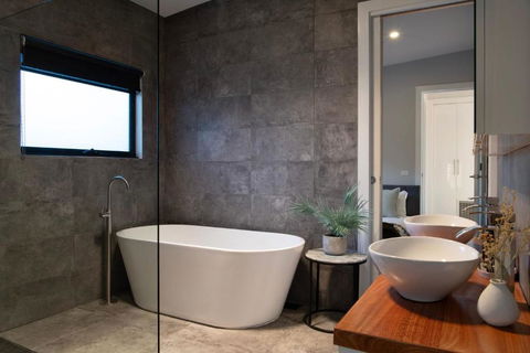 Away - Great Ocean Road Tourism 2