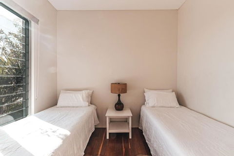 BAY PROPERTIES . The Big Chill - Great Ocean Road Tourism 3