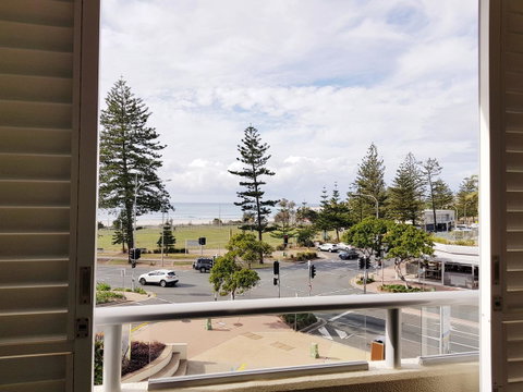 Blue C Coolangatta - Great Ocean Road Tourism 5