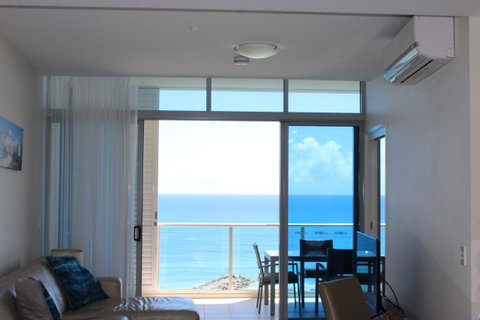 Blue C Coolangatta - Great Ocean Road Tourism 30