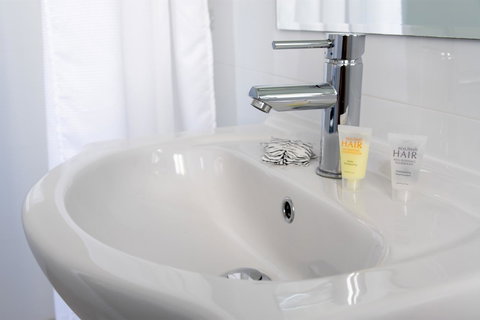 Burleigh Gold Coast Motel - Great Ocean Road Tourism 15