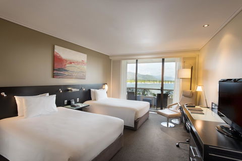 Hilton Cairns - Great Ocean Road Tourism 1