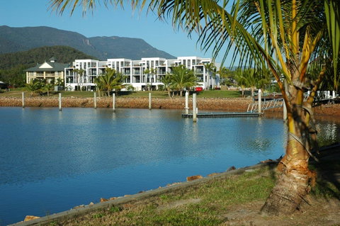 Hinchinbrook Holiday Apartments - Great Ocean Road Tourism 22