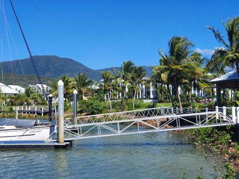 Hinchinbrook Holiday Apartments - Great Ocean Road Tourism 32