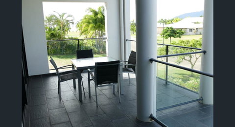 Hinchinbrook Holiday Apartments - Great Ocean Road Tourism 36
