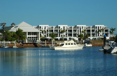 Hinchinbrook Holiday Apartments - Great Ocean Road Tourism 37