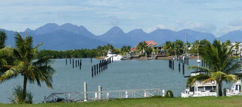 Hinchinbrook Holiday Apartments - Great Ocean Road Tourism 38