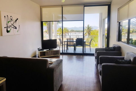 Hinchinbrook Holiday Apartments - Great Ocean Road Tourism 4