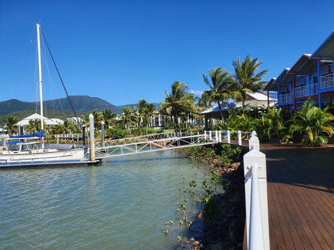 Hinchinbrook Holiday Apartments - Great Ocean Road Tourism 33