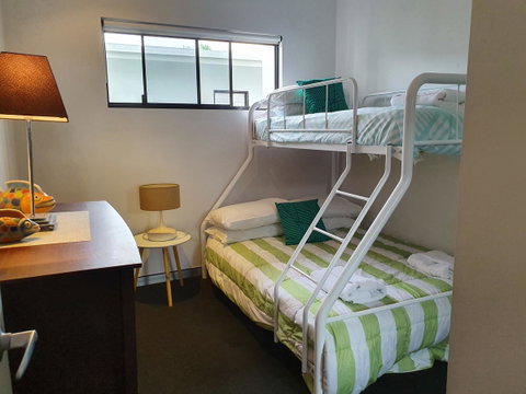 Hinchinbrook Holiday Apartments - Great Ocean Road Tourism 20
