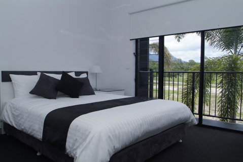Hinchinbrook Holiday Apartments - Great Ocean Road Tourism 41
