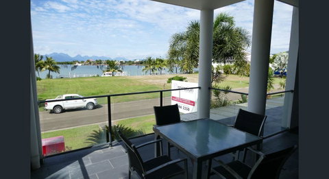 Hinchinbrook Holiday Apartments - Great Ocean Road Tourism 35