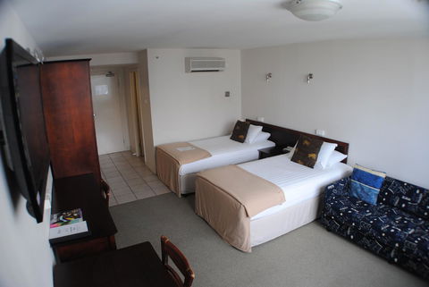 Astor Metropole Hotel - Great Ocean Road Tourism 8