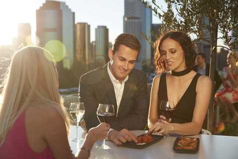 The Point Brisbane Hotel - Great Ocean Road Tourism 5