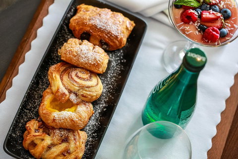 The Point Brisbane Hotel - Great Ocean Road Tourism 28