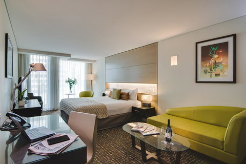 The Point Brisbane Hotel - Great Ocean Road Tourism 18