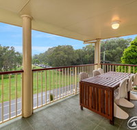 Immaculate Spacious Second Floor Unit Overlooking Pristine Parklands - Great Ocean Road Tourism