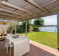 Lowset home on the canal - Dolphin Dr Bongaree - Great Ocean Road Tourism