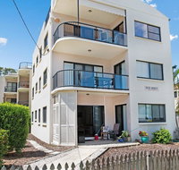 Quiet location across from waterfront - South Esp Bongaree - Great Ocean Road Tourism