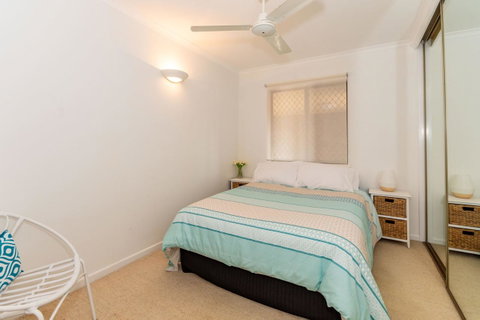 Spacious Family Unit With Incredible Views. - Great Ocean Road Tourism 7