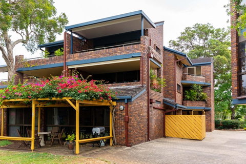 Spacious Family Unit With Incredible Views. - Great Ocean Road Tourism 2