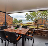 Spacious Family unit with Incredible views. - Great Ocean Road Tourism