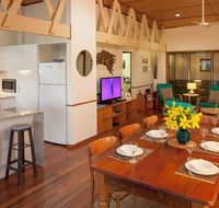 Claytons on Cylinder Beach Front - Great Ocean Road Tourism