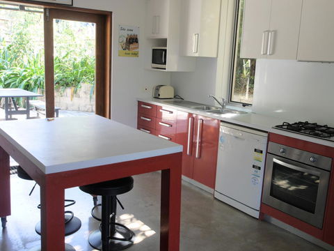 A AAA C-SHACK - Great Ocean Road Tourism 9